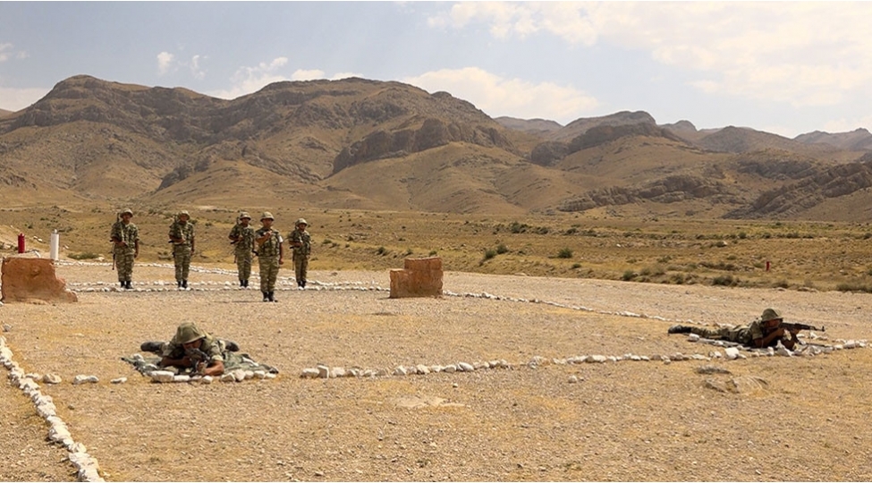 elahidde-umumqoshun-ordunun-motoatici-birleshmelerinde-doyush-atishli-meshgeleler-kechirilir