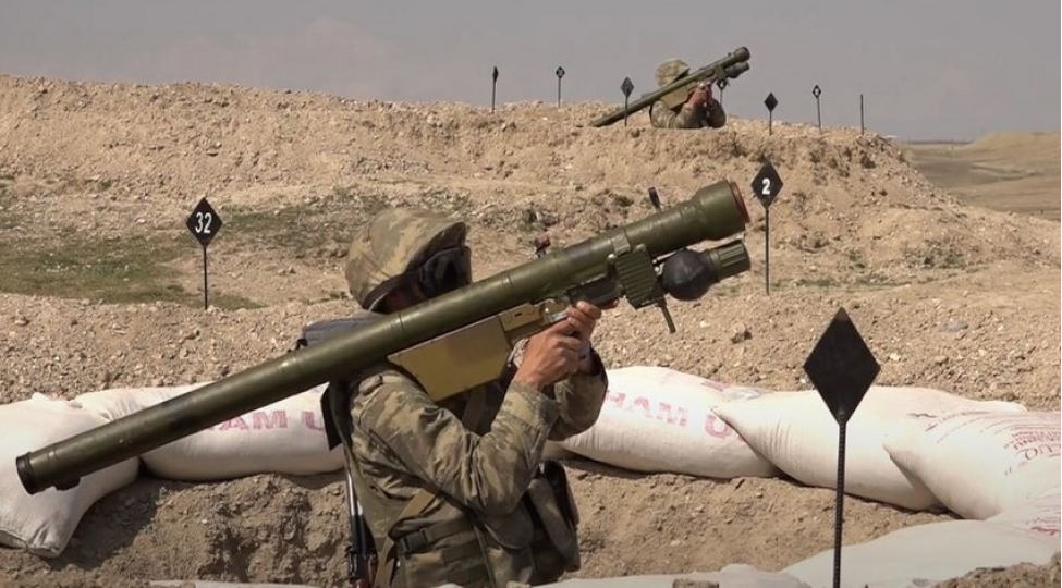 azerbaycan-ordusunun-naxchivandaki-birleshmeleri-kompleks-meshq-kechirib-video