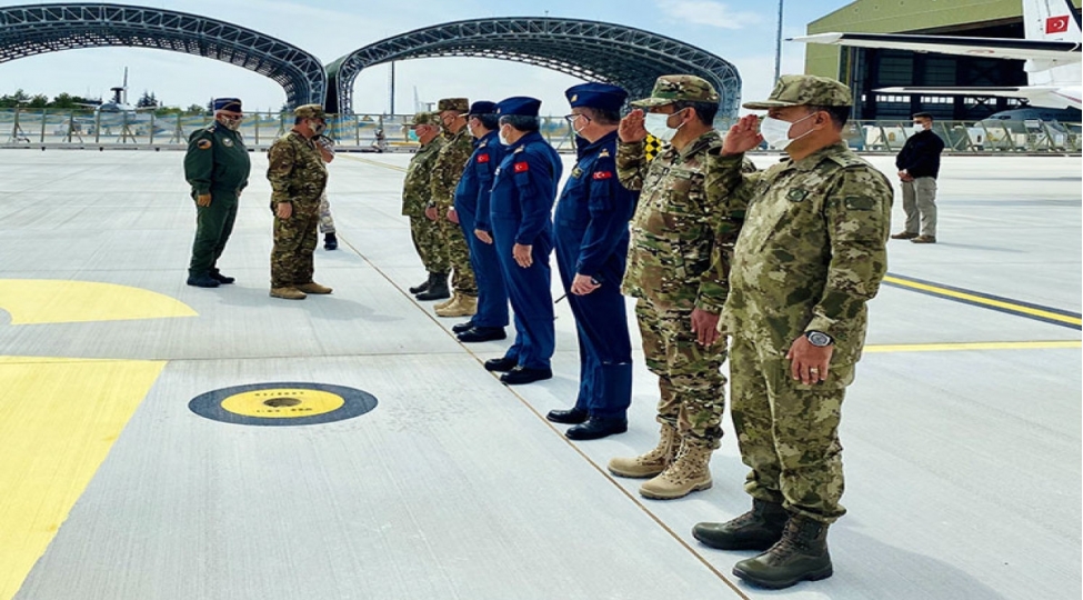 hulusi-akar-devet-etdi-zakir-hesenov-turkiyeye-getdi