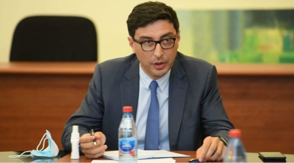 nazir-gencleri-ve-idmanchilari-tebrik-edib