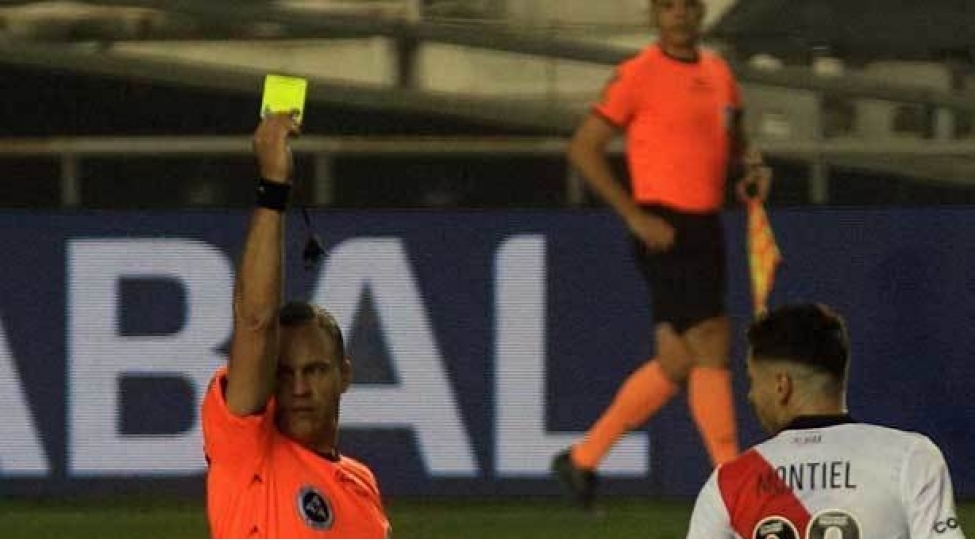 choxlarinin-bilmediyi-futbol-qaydalari-foto
