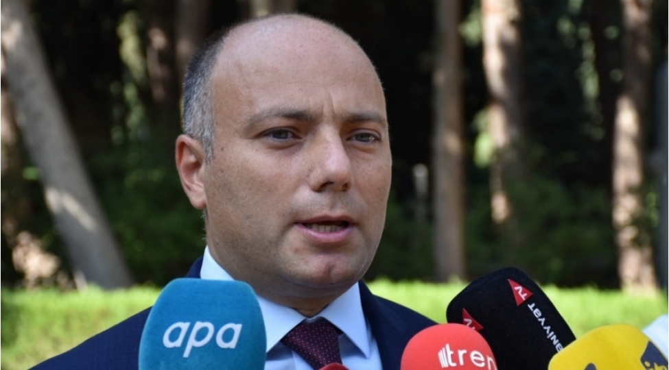 nazir-bu-gun-uzeyir-beyin-ve-shushadan-olan-diger-gorkemli-medeniyyet-ve-incesenet-xadimlerinin-ruhlari-shaddir