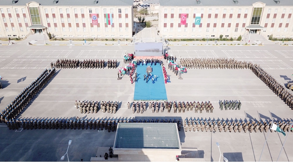 uch-qardash-2021-beynelxalq-teliminin-tenteneli-baglanish-merasimi-kechirilib-fotovideo