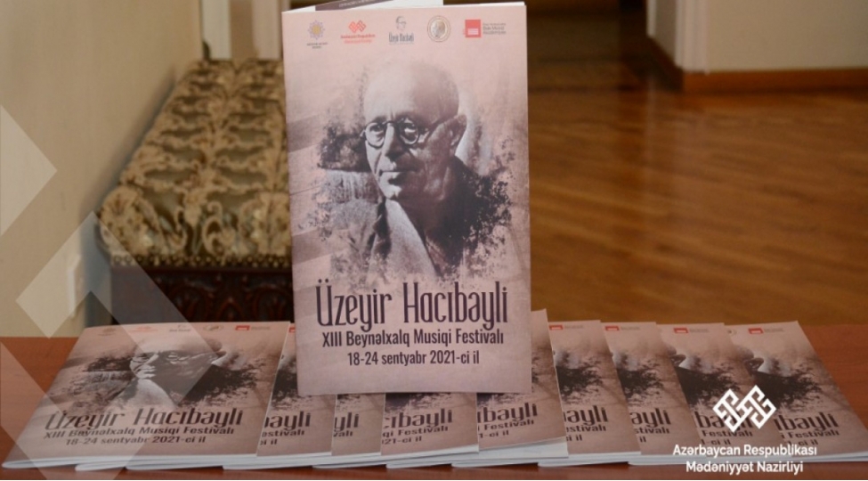 uzeyir-hacibeyli-ve-muslum-maqomayev-movzusunda-elmi-konfrans-kechirilib