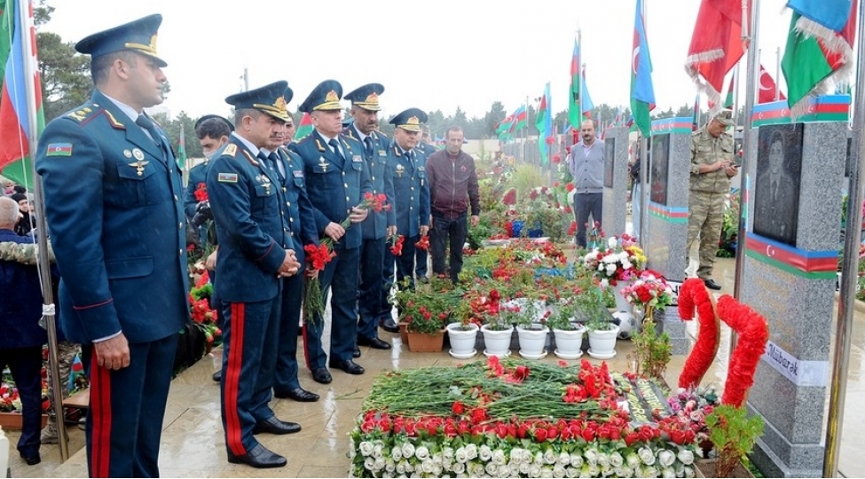 dsx-generallari-ikinci-shehidler-xiyabanini-ziyaret-edib