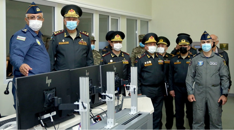 hhq-nin-merkezi-komanda-menteqesi-ve-peyk-rabitesi-idareetme-merkezinin-fealiyyeti-tekmilleshdirilir-foto