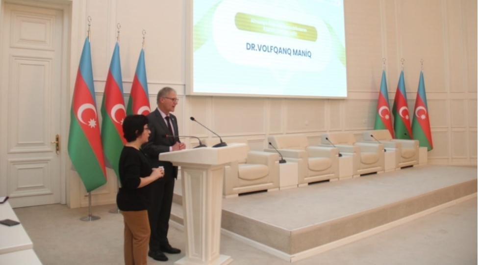 nizamiganjaviaz-saytinin-teqdimat-merasimi-kechirilib