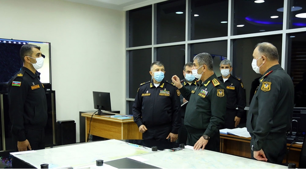 zakir-hesenov-herbi-deniz-quvvelerinin-komanda-qerargah-teliminin-gedishati-ile-tanish-olub-foto