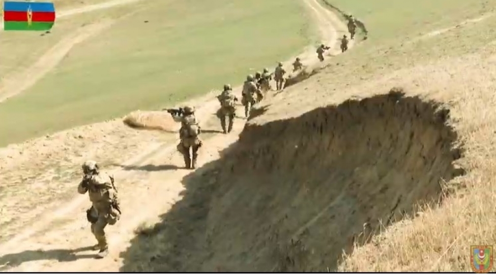 xususi-teyinatli-quvvelerde-taktiki-xususi-telim-kechirilir-video