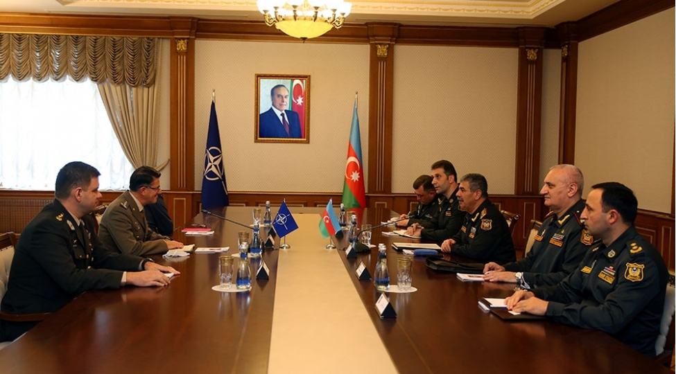 zakir-hesenov-nato-nun-numayendesi-ile-gorushub