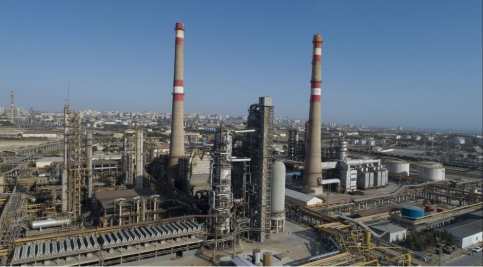 socar-neft-emali-zavodunun-etrafindaki-yuksek-ses-ve-gurultulara-aydinliq-getirib-foto