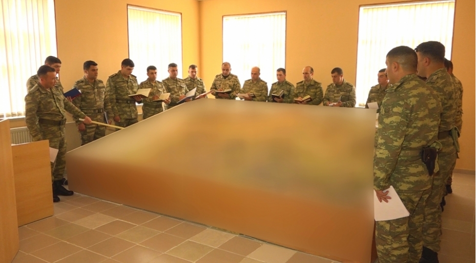 komanda-qerargah-telimi-davam-edir