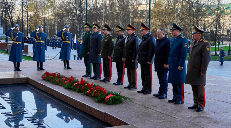 zakir-hesenov-moskvada-mdb-mudafie-nazirlerinin-iclasinda-ishtirak-edib-foto