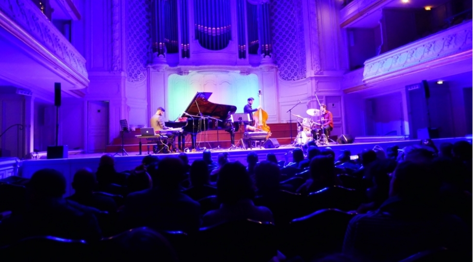 parisde-azerbaycanin-zefer-bayraq-ve-konstitusiya-gunleri-konsert-proqrami-ile-qeyd-edilib