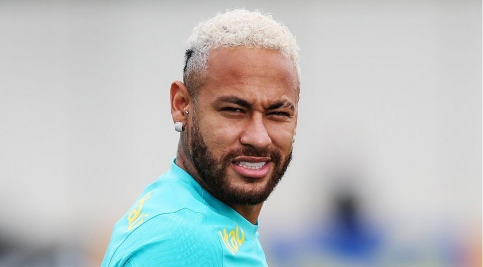 neymar-tehqire-meruz-qalan-futbolchuya-destek-olub