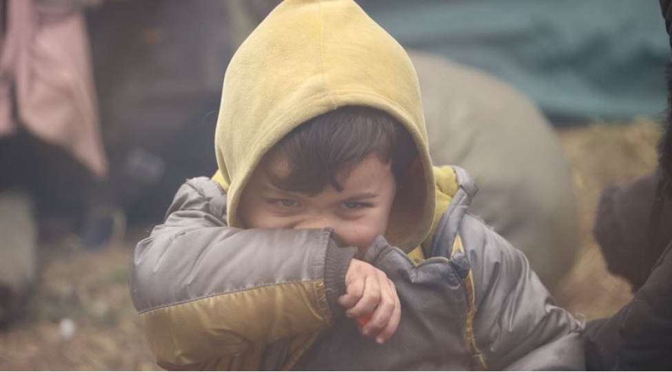 miqrantlar-serhedi-kechmeye-cehd-edibler-video