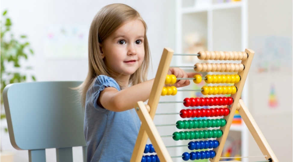 ushaqlarin-inkishafini-lengiden-8-eshya-valideynlerin-nezerine