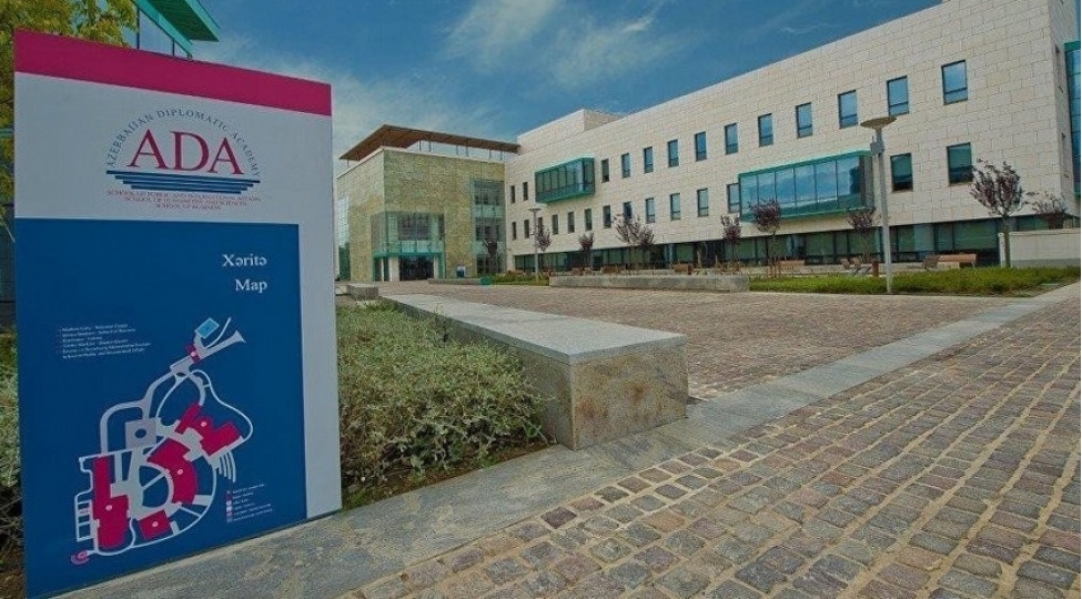 ada-universiteti-magistr-proqramlarina-sened-qebulu-elan-edib