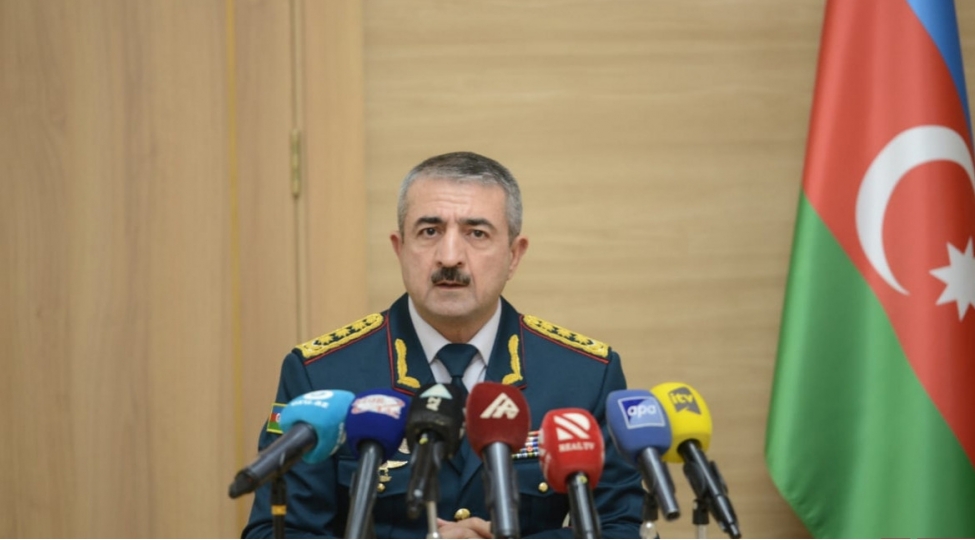 sengechaldan-qalxan-helikopter-qaraheybet-telim-merkezine-enish-ederken-qezaya-ugrayib