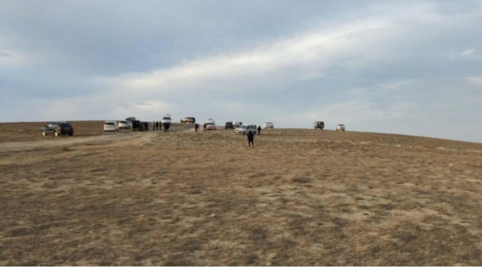 herbi-helikopterin-qezaya-ugradigi-yerden-goruntuler-video