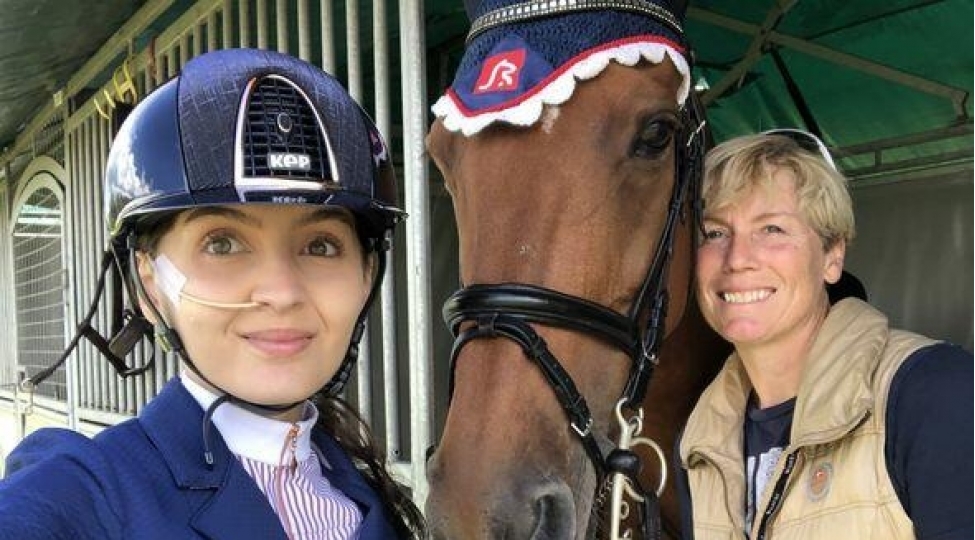 dunyaya-gelmesini-sehv-hesab-eden-qadin-mehkemeni-uddu-foto