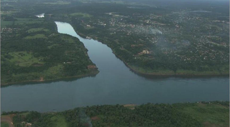 uch-olkeni-ayiran-chay-paranafoto