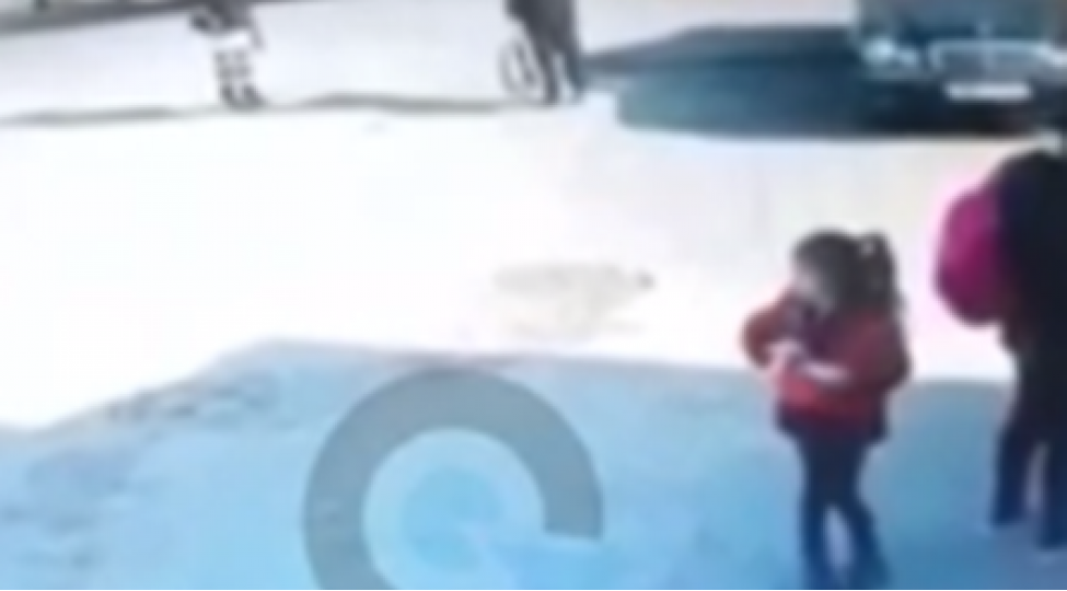 mashin-vuran-8-yashli-ushaq-oldu