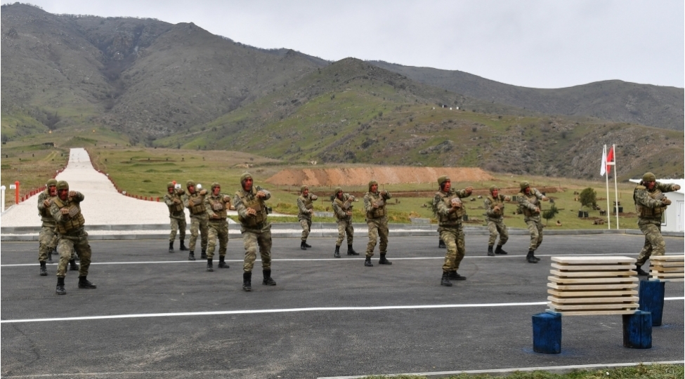 nazir-komando-herbi-hisselerinin-fealiyyetini-musbet-qiymetlendirib