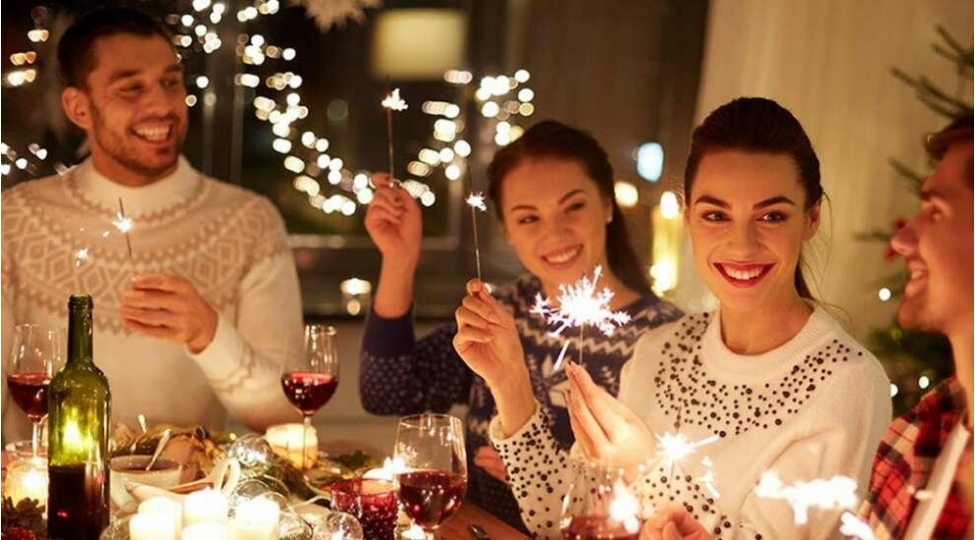 yenil-il-gecesi-ugur-getiren-6-maraqli-enene-foto