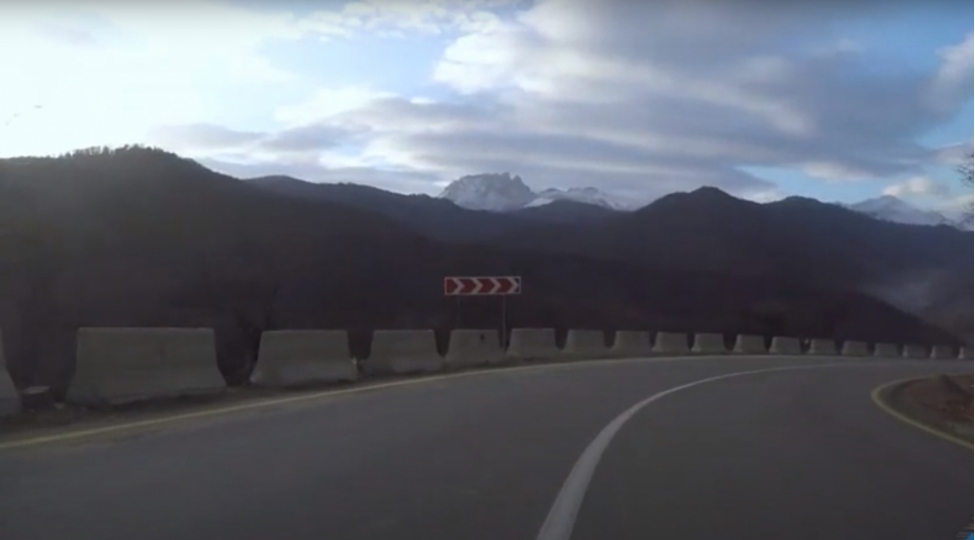 turizm-ehemiyyetli-gence-toganali-goygol-maralgol-avtomobil-yolu-video