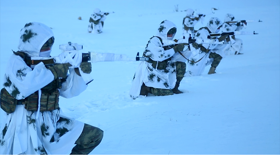 komando-herbi-hissesinde-taktiki-xususi-telimler-kechirilib-video