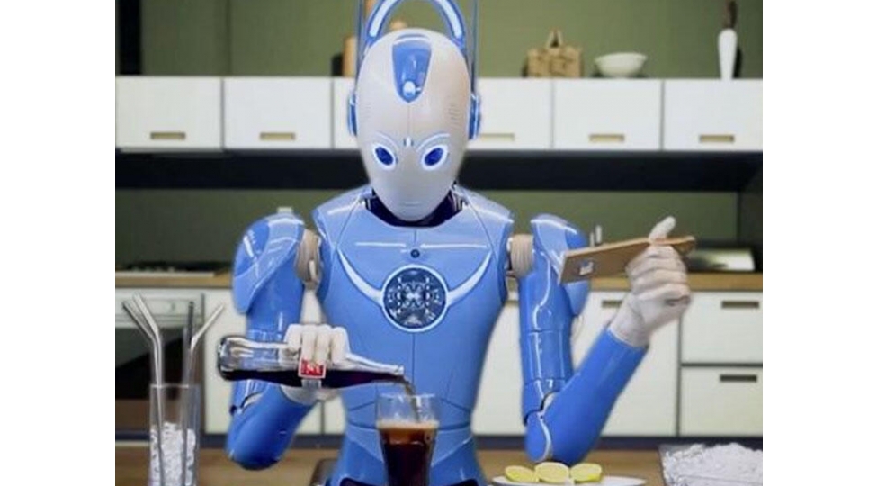 bu-robot-yemek-bishirmeyi-yuk-dashimagi-hetta-iyne-vurmagi-bacarir-video