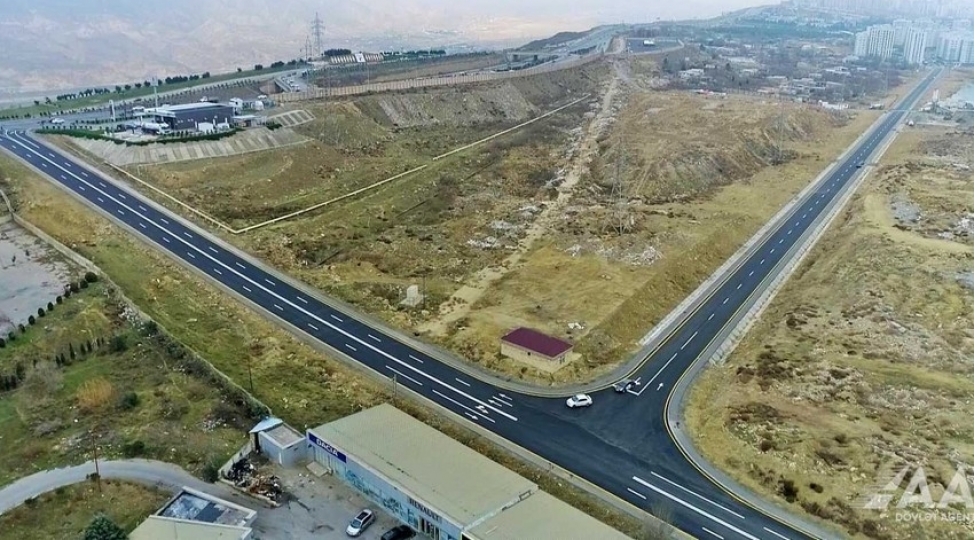 aayda-yasamalda-yeni-avtomobil-yolu-insha-edib-video