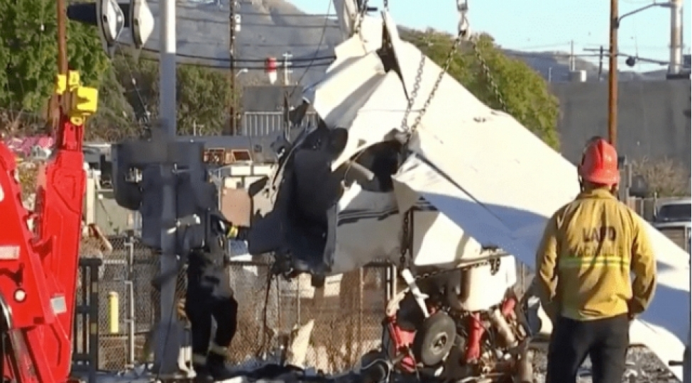 absh-da-pilot-olumden-son-anda-xilas-edildi-video