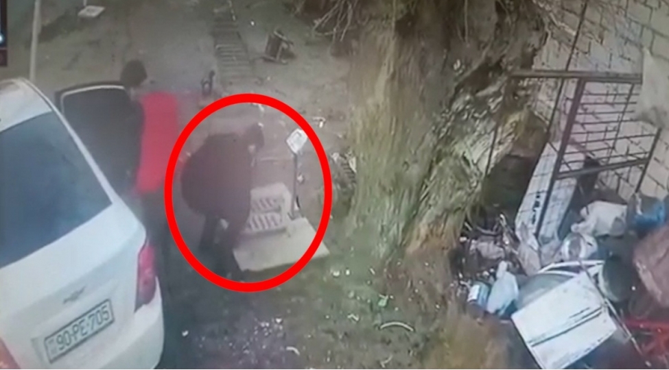 buzovna-zaqulba-yolundan-18-min-manatliq-barmaqliq-ogurlanib-video