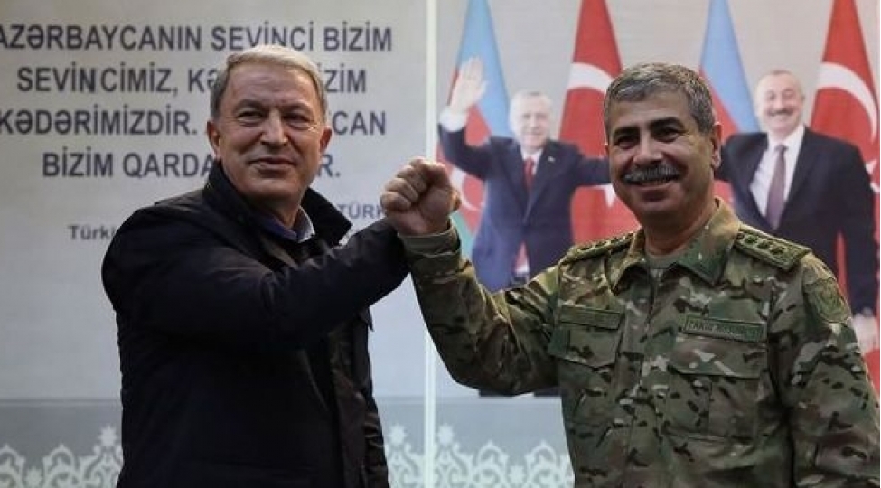 azerbaycan-ve-turkiye-mudafie-nazirleri-arasinda-telefon-danishigi-olub