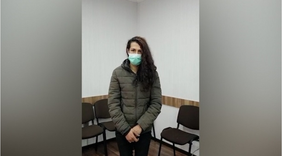 qadini-bankomatdan-pul-chixaran-zaman-gordum-ve-video