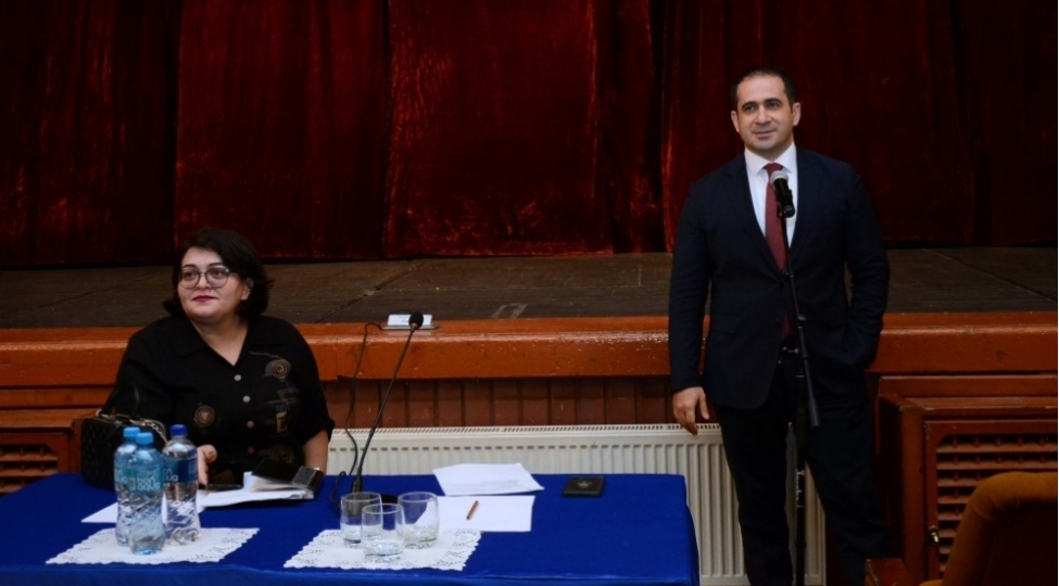 yaradici-genclerin-desteyine-ehtiyac-var-foto