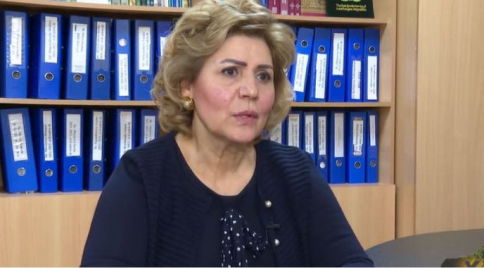 shagirdleri-doyen-direktor-danishdi-bu-bir-ana-tenbehi-idi-video