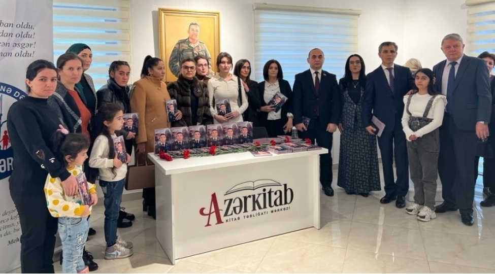 shushanin-qoxusu-gelir-kitabinin-teqdimati-olub-foto