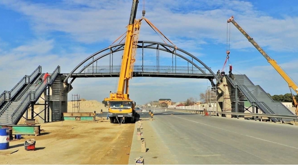 hztagiyev-sumqayit-avtomobil-yolunda-yeni-piyada-kechidi-insha-olunur-fotovideo