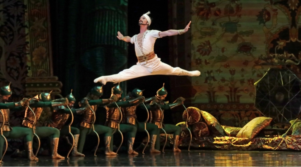 fikret-amirovun-100-liyi-mariinski-teatrda-foto
