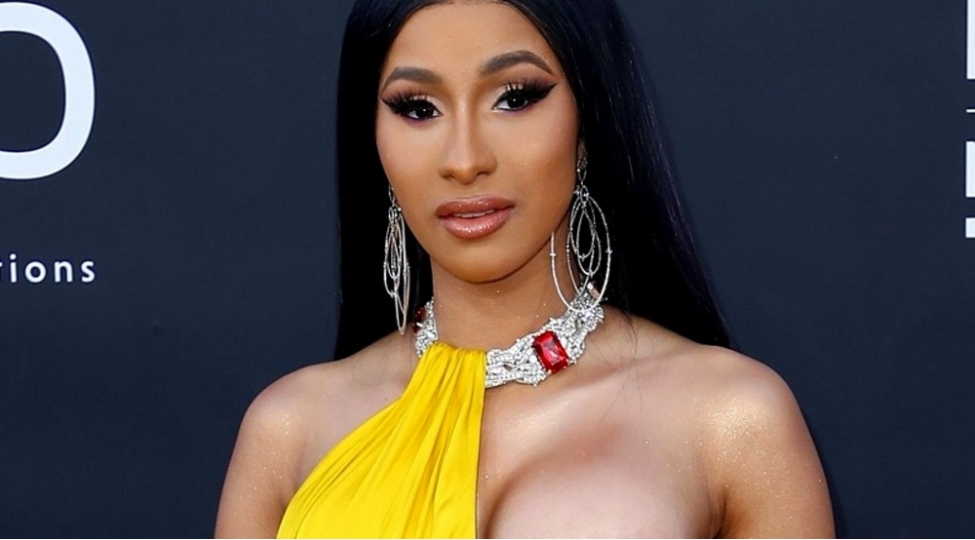 bloger-kardi-b-ye-125-milyon-odemeli-olacaq