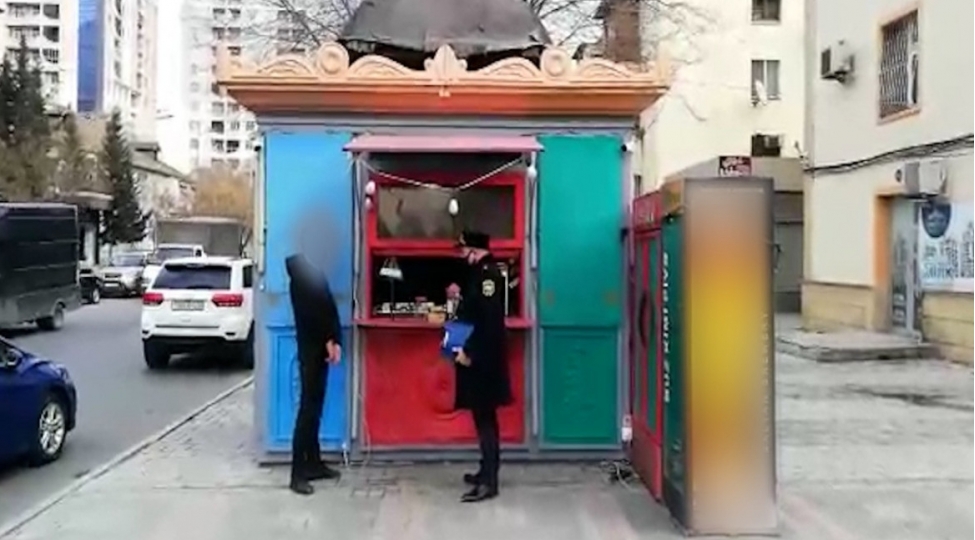 mektebliye-siqaret-satdi-cerimelendi-video