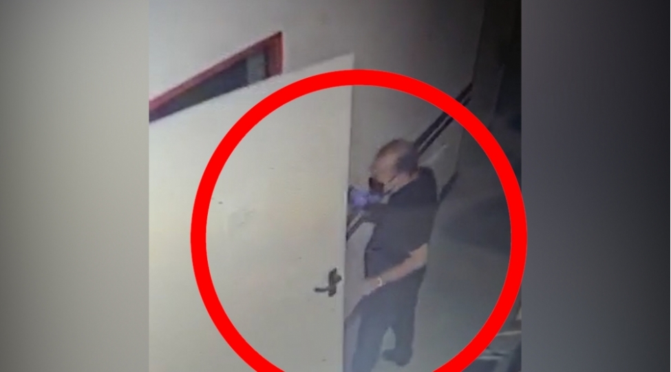 klinikada-ogurlugu-bele-edib-video