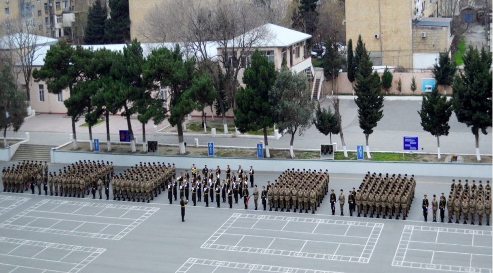 daxili-qoshunlarda-andichme-merasimi-kechirilib