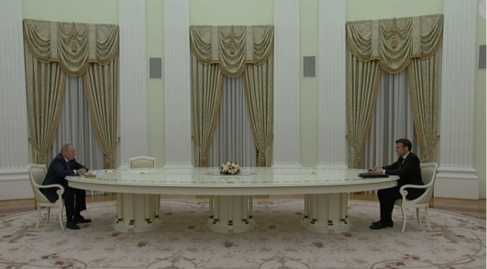 moskvada-putin-ve-makron-arasinda-gorush-kechirilir-video