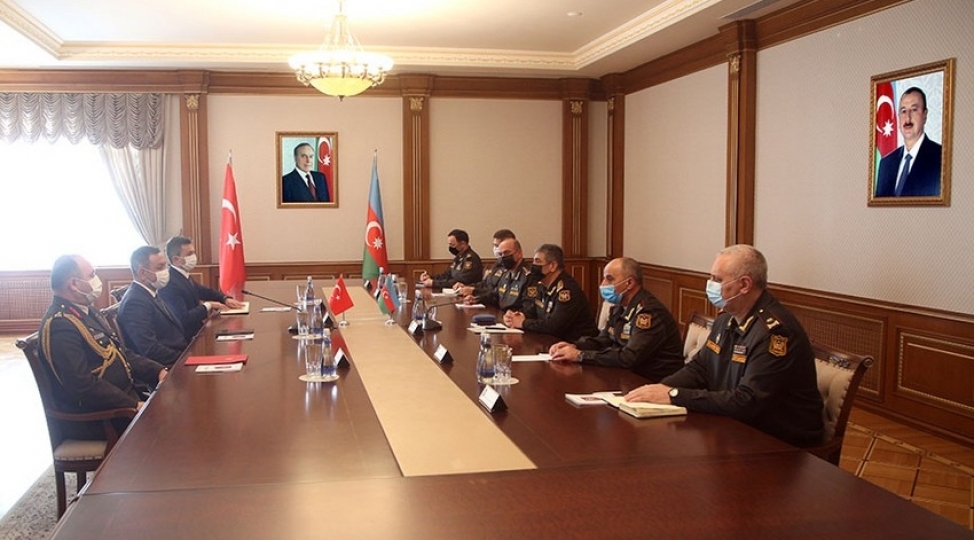 zakir-hesenov-turkiyenin-milli-mudafie-nazirinin-muavini-ile-gorushub