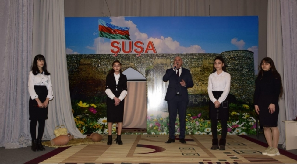masallida-shusha-achilan-seherim-tamashasi-teqdim-olunub-foto