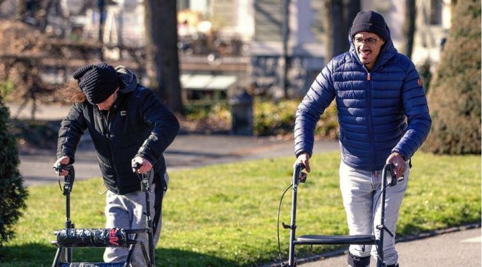 iflic-olan-xeste-elektrik-implanti-sayesinde-yeridi-foto